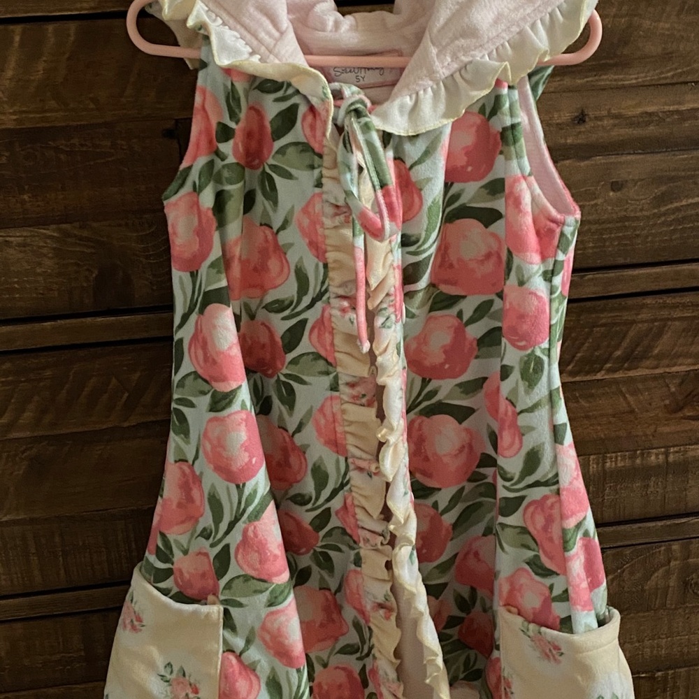 SweetHoney Swim Cover NWOT 5Y